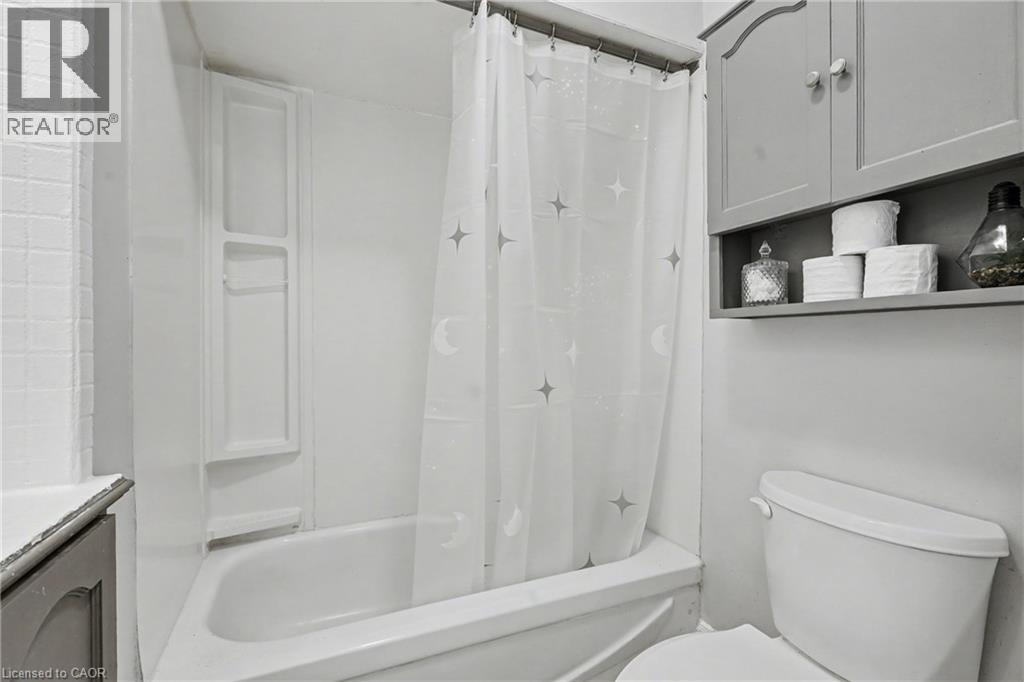 20 East 18th Street, Hamilton, Ontario  L9A 4N7 - Photo 22 - 40868497