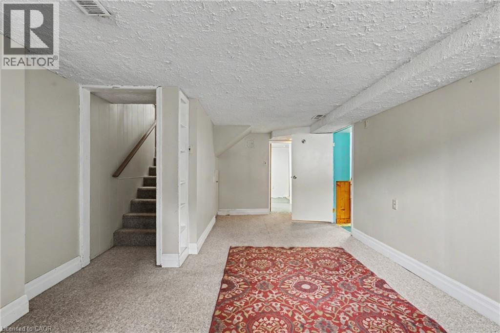 20 East 18th Street, Hamilton, Ontario  L9A 4N7 - Photo 25 - 40868497