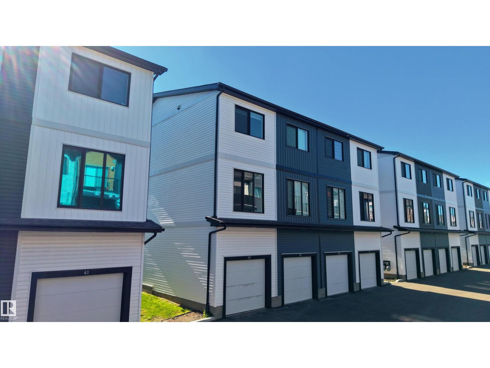 #40 850 SECORD BV NW