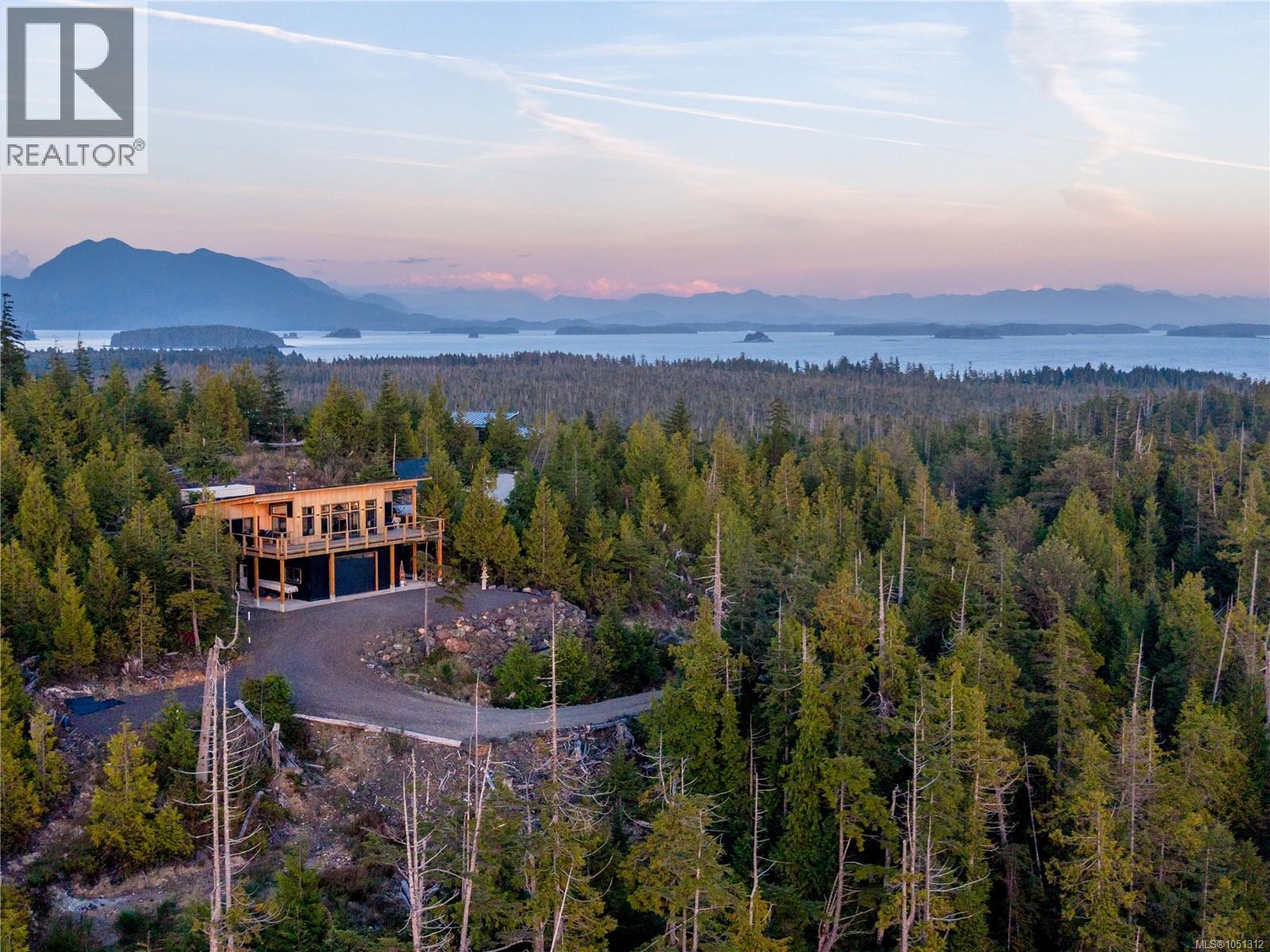 1071 Uplands Close, Ucluelet, British Columbia