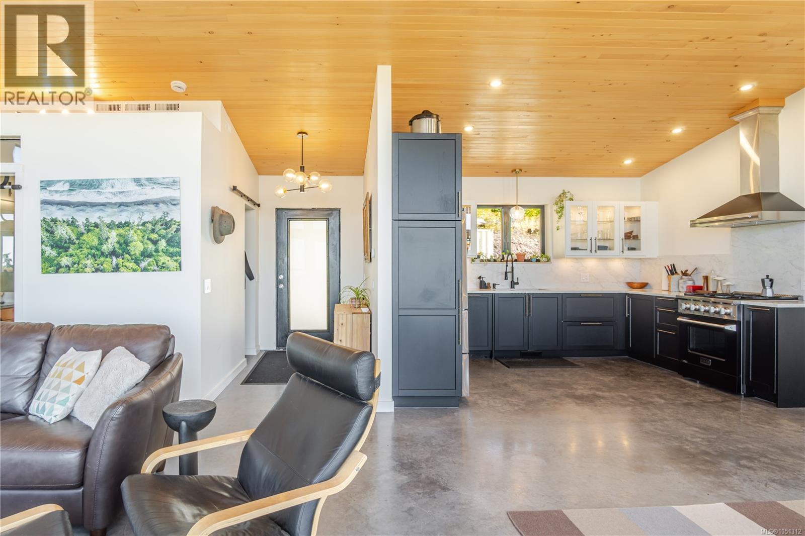 1071 Uplands Close, Ucluelet, British Columbia V0R 3A0 - Photo 11 - 1051312