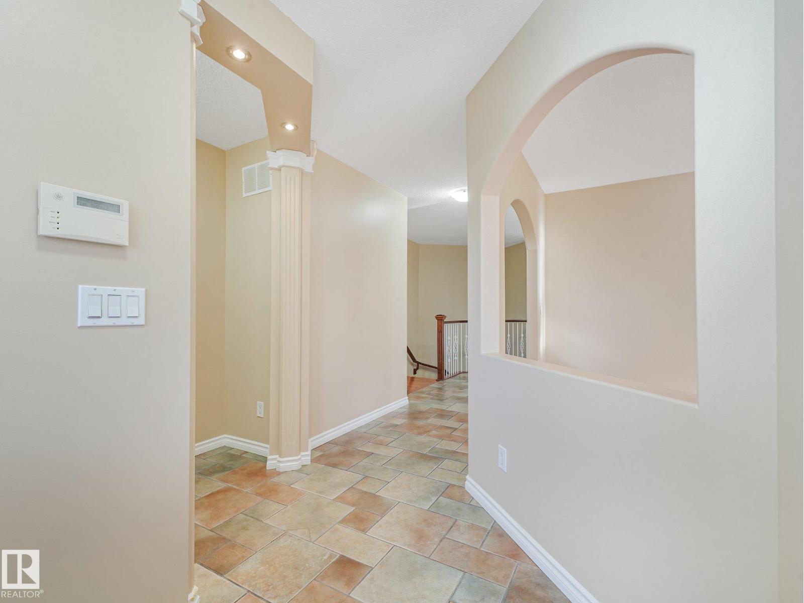 10703 6 AV SW