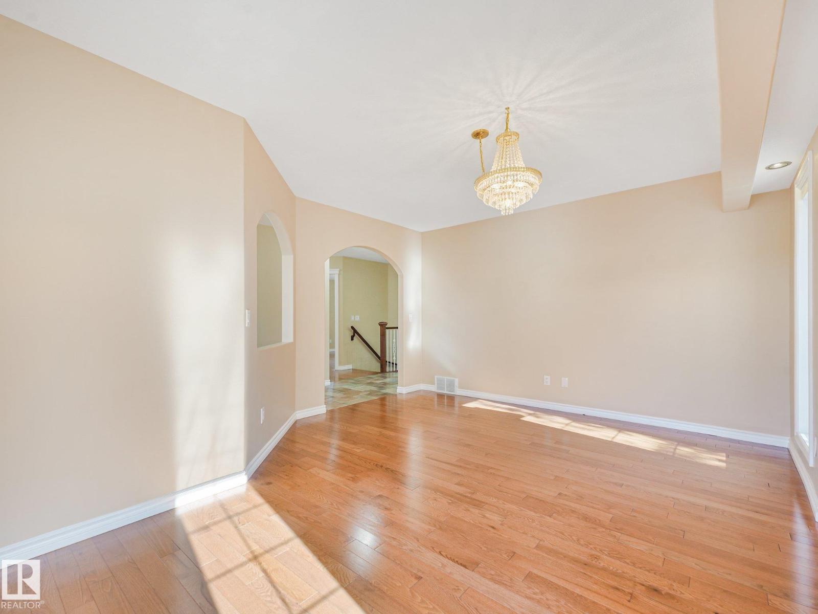 10703 6 AV SW