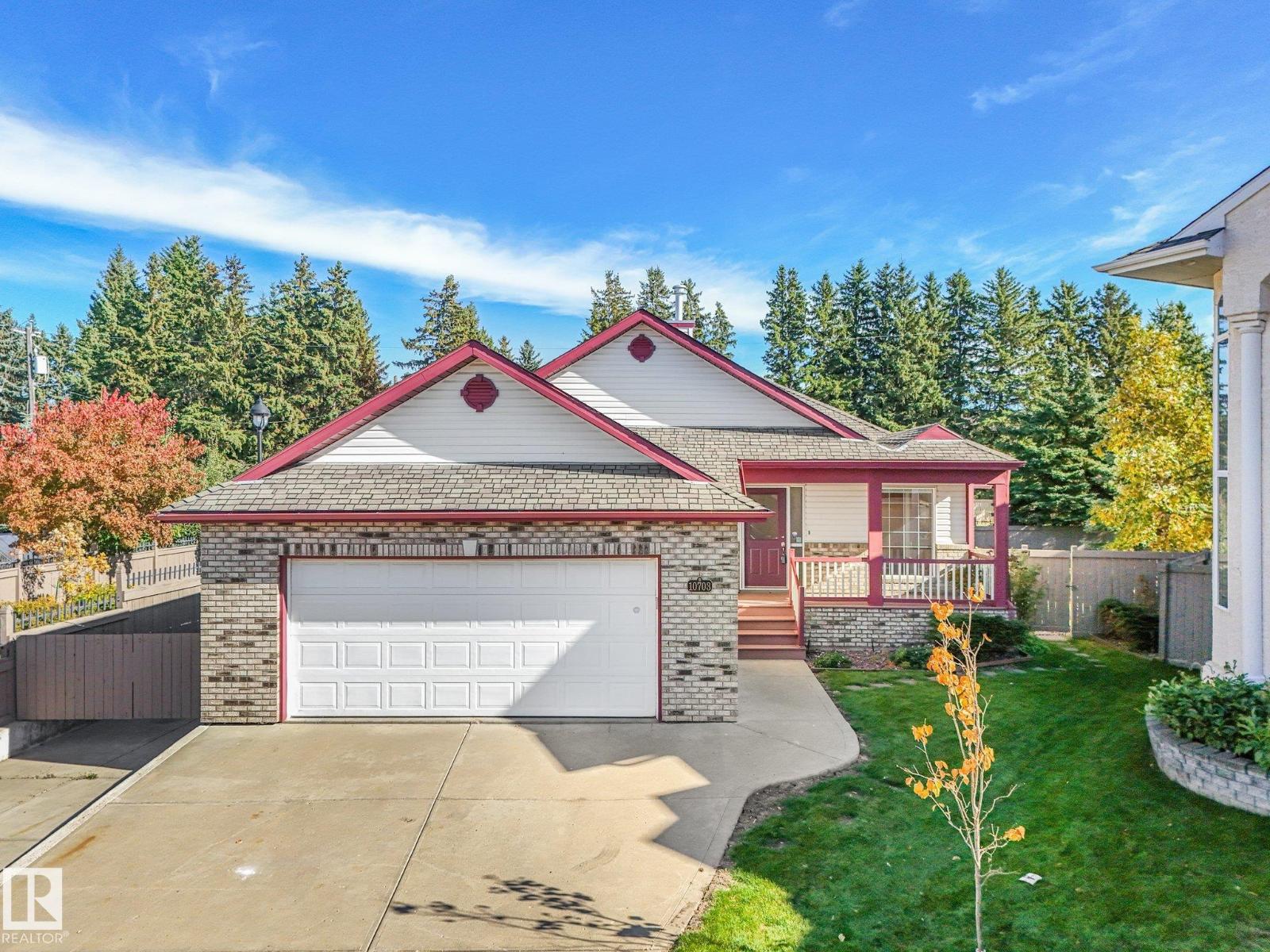 10703 6 AV SW