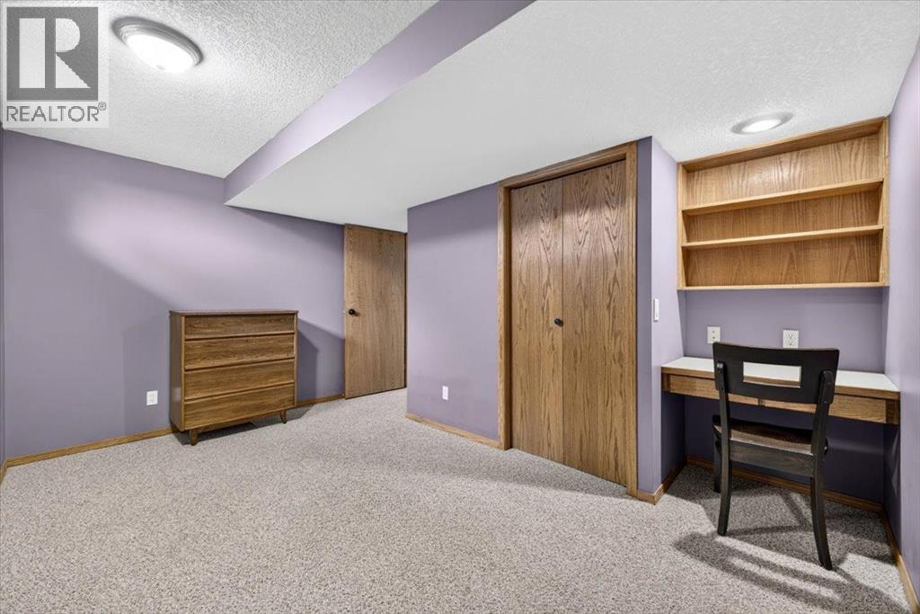 5 Sunset Crescent, Okotoks, Alberta  T1S 1M6 - Photo 29 - A2349812