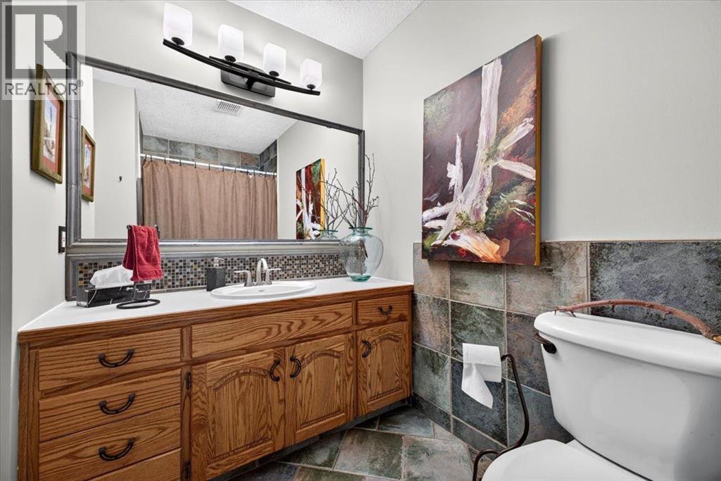 5 Sunset Crescent, Okotoks, Alberta  T1S 1M6 - Photo 20 - A2349812