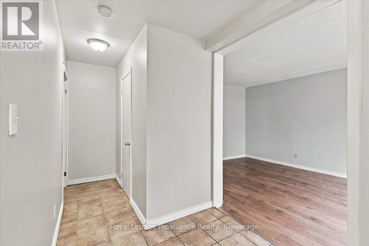 3 - 11 Tracey Park Drive, Belleville (Belleville Ward), Ontario  K8P 4R4 - Photo 13 - X13857198