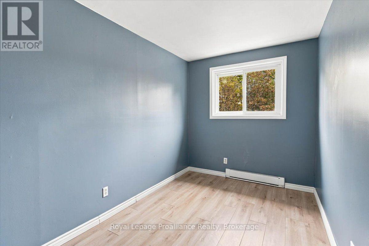 3 - 11 Tracey Park Drive, Belleville (Belleville Ward), Ontario  K8P 4R4 - Photo 18 - X13857198