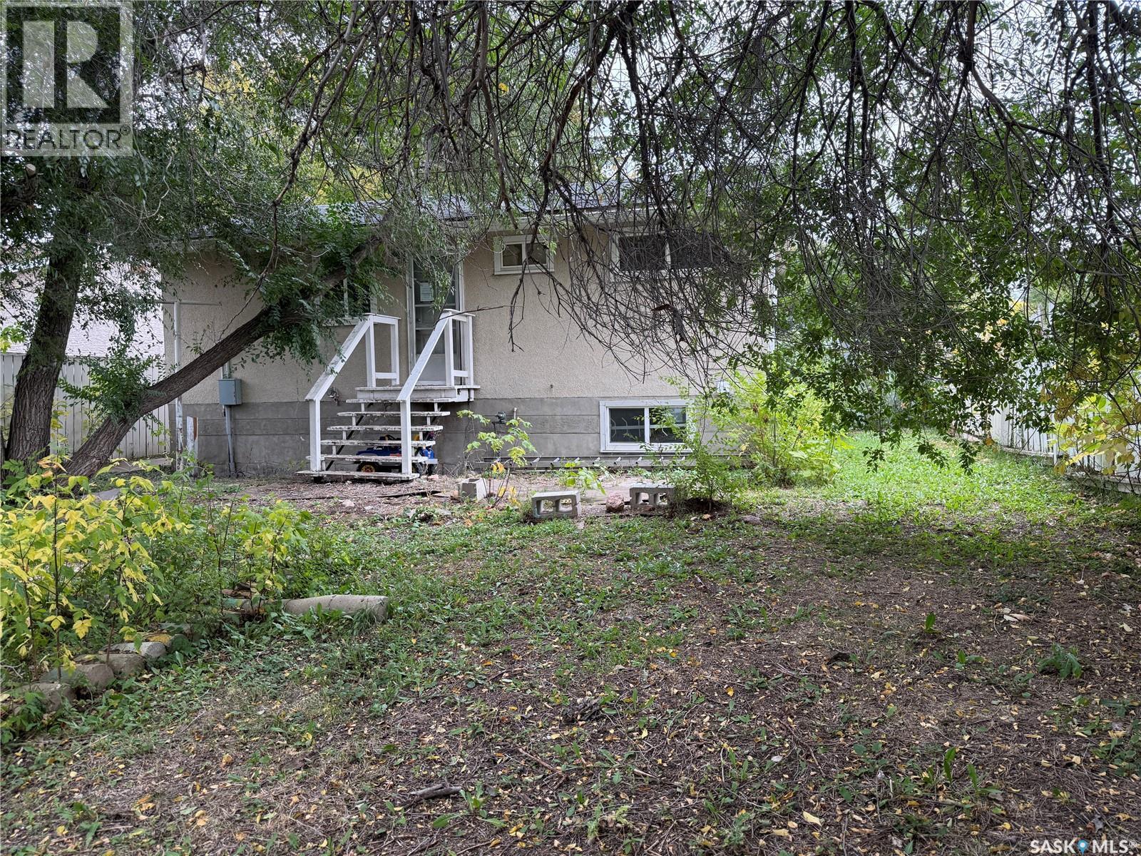 100 Marshall Crescent, Regina, Saskatchewan  S4R 4Y9 - Photo 3 - SK050210