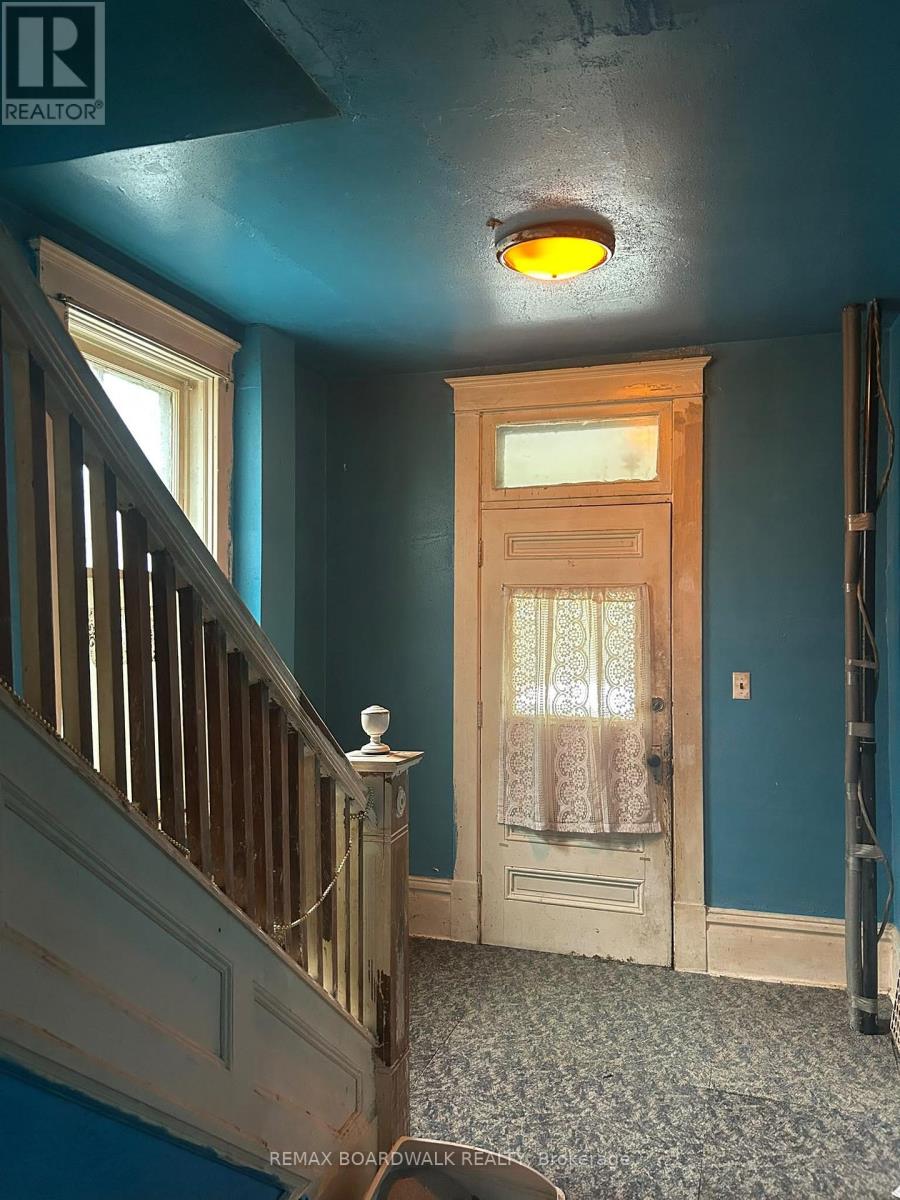 51 Albert Street, Carleton Place, Ontario K7C 1N9 - Photo 3 - X13857314