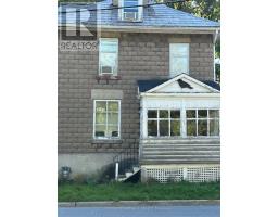 51 ALBERT STREET, Carleton Place, Ontario