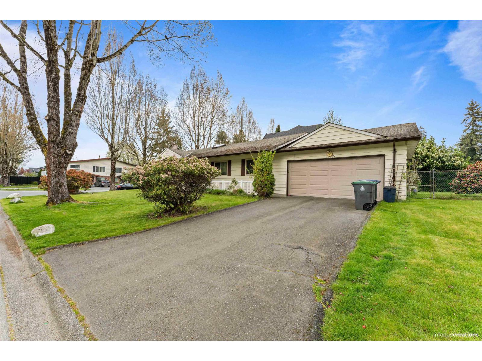 15156 93 Avenue, Surrey, British Columbia  V3R 7C7 - Photo 1 - R3171968