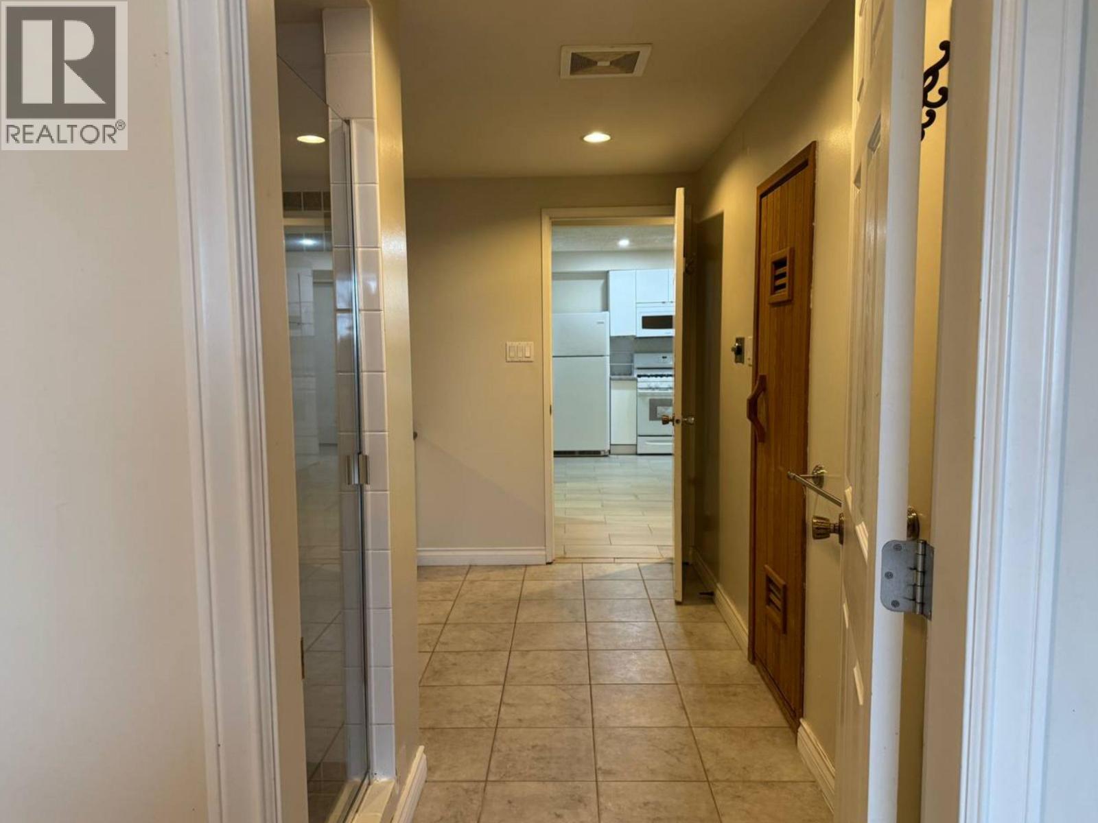 Lower Floor-1560 VINSON CREEK