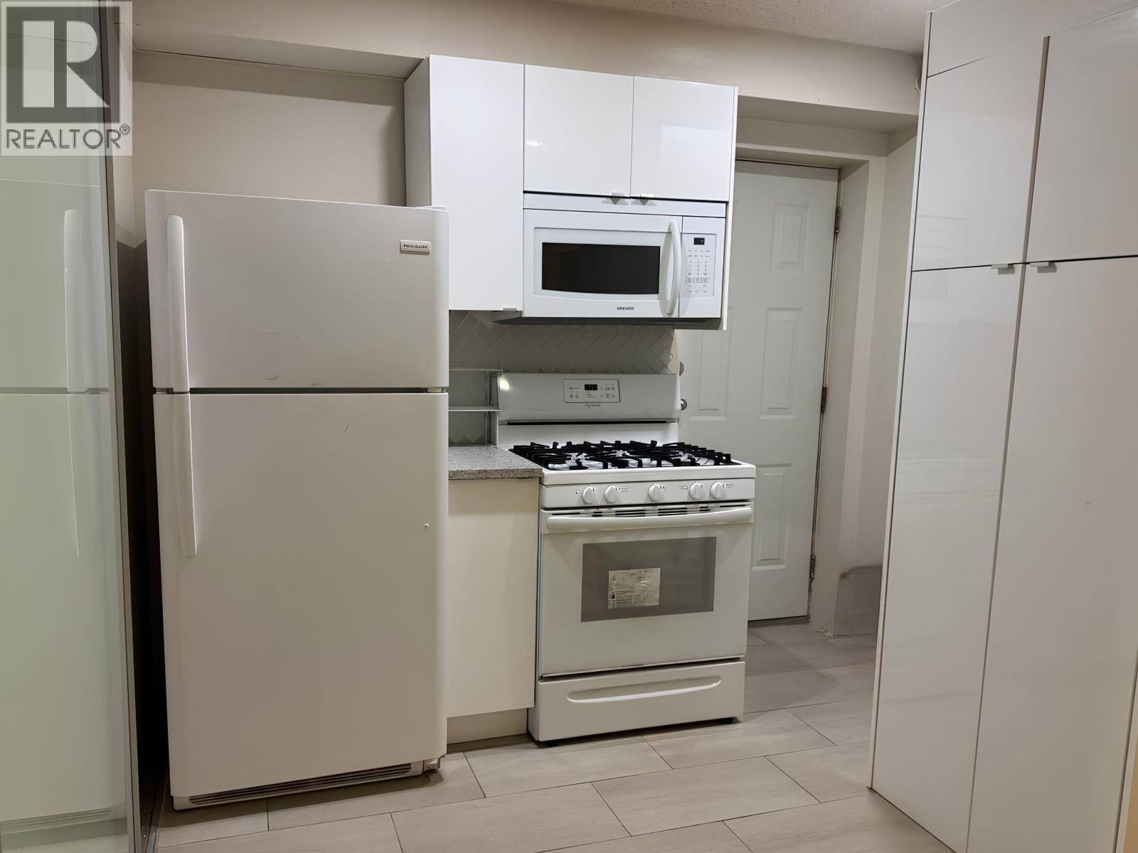 Lower Floor-1560 VINSON CREEK