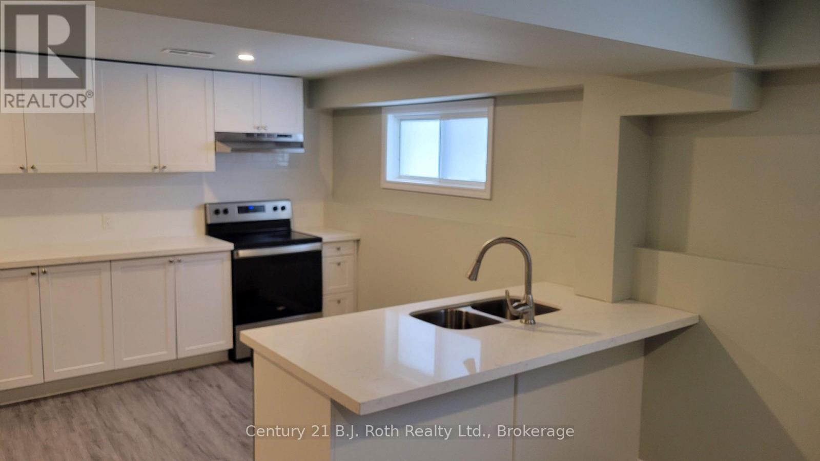 Lower - 12 Shannon Street, Orillia, Ontario  L3V 6L7 - Photo 4 - S13857276