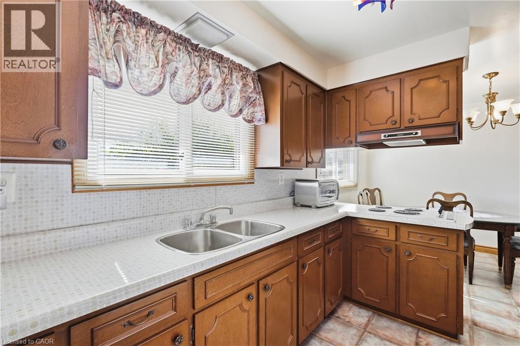 691 Winston Road, Grimsby, Ontario  L3M 4E8 - Photo 25 - 40868404