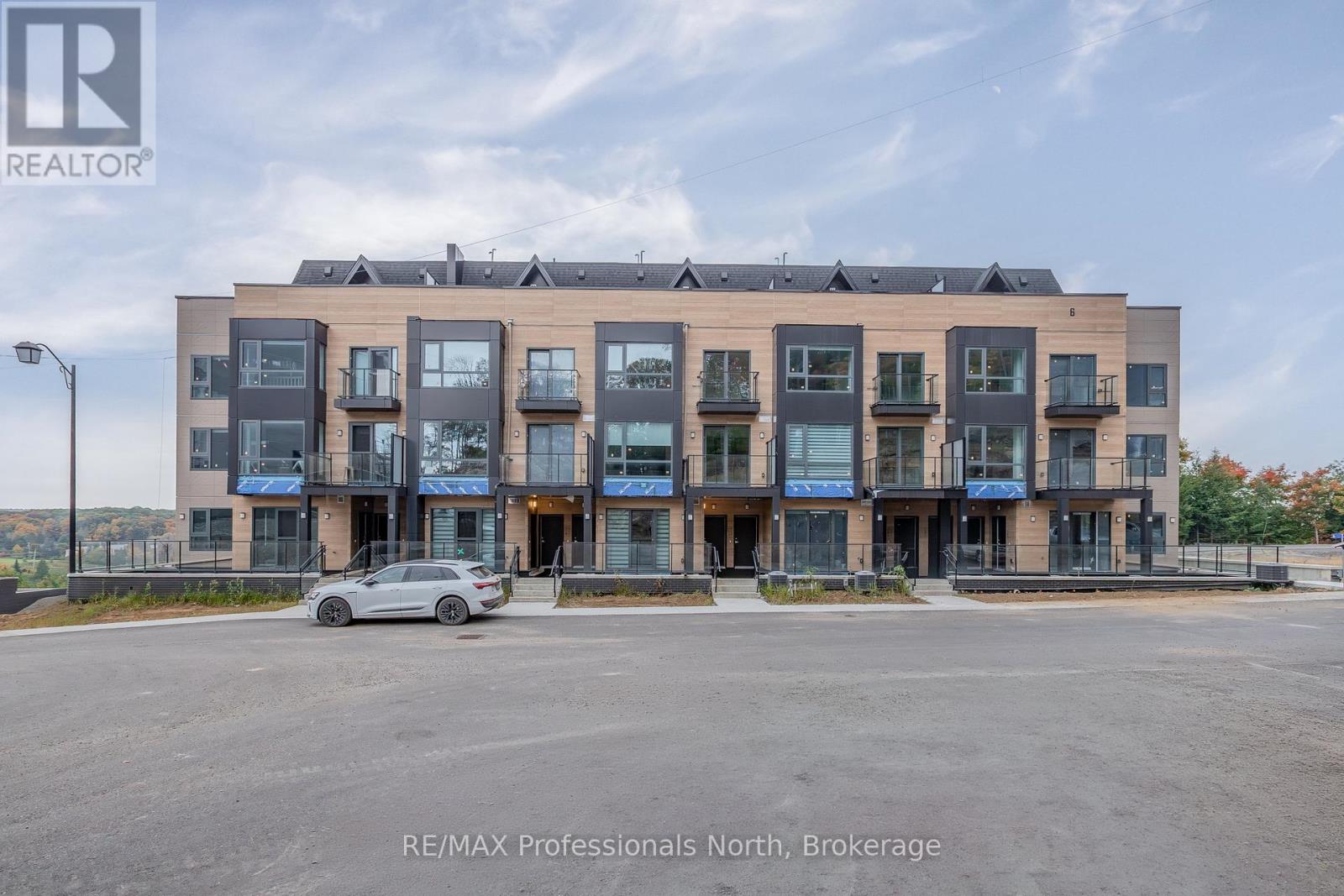 103 - 6 Suncrest Lane, Huntsville, Ontario  P1H 0K3 - Photo 1 - X13857224