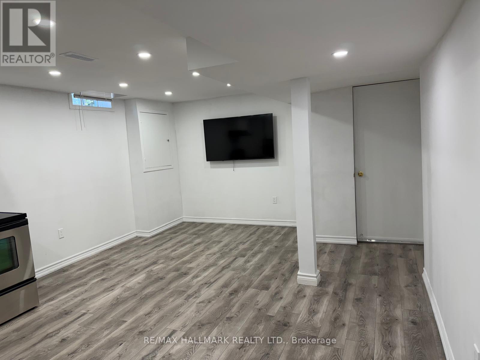 141 Gail Parks Crescent, Newmarket, Ontario  L3X 3C1 - Photo 5 - N13857218