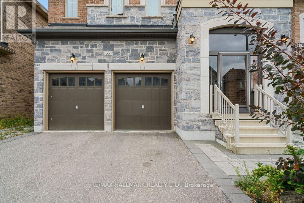 55 Marbrook Street, Richmond Hill, Ontario  L4C 0Y8 - Photo 3 - N13857228