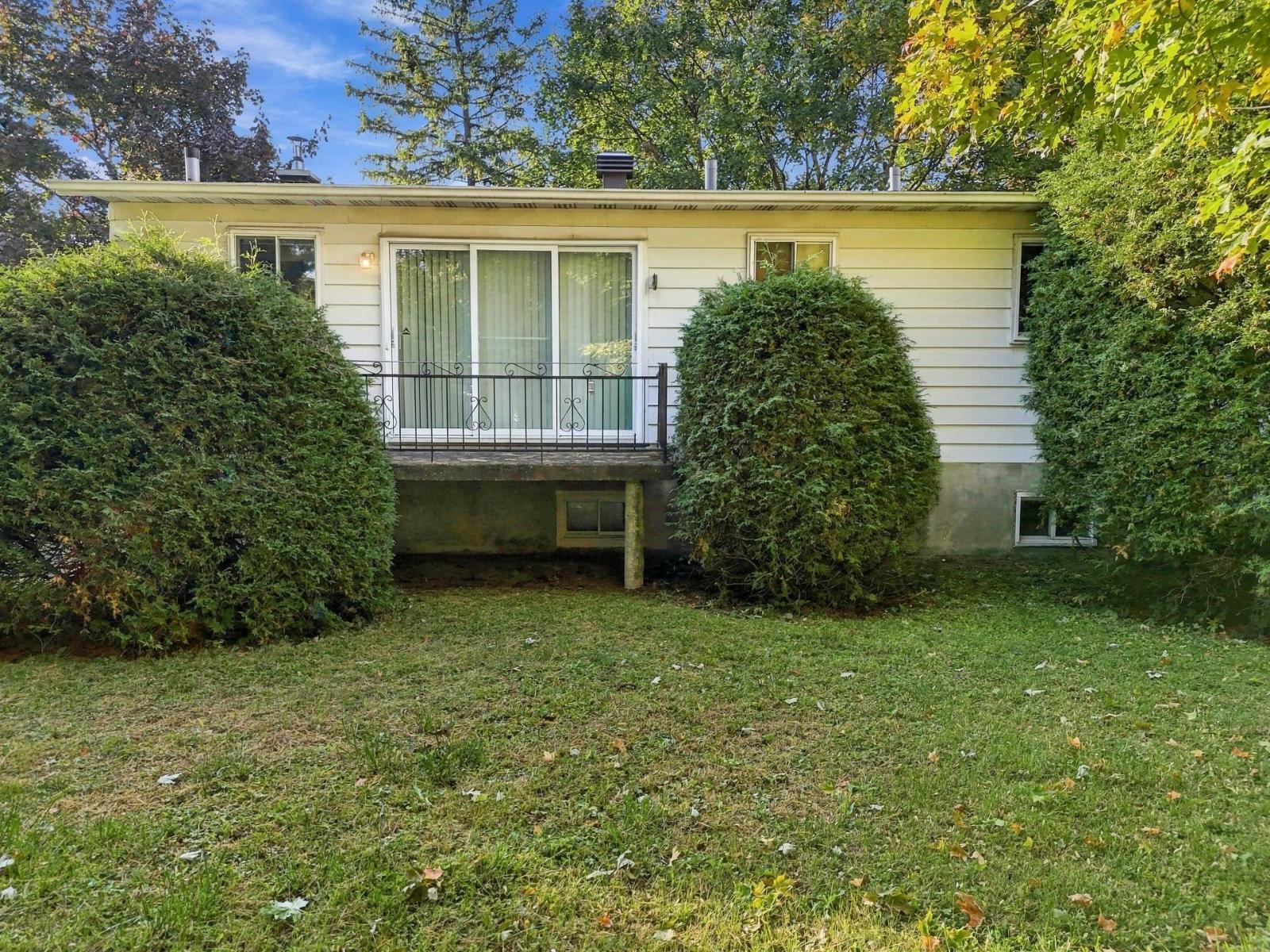 190 Rue De Manthet Laval (Sainte-Rose) Quebec Canada H7L2P7 5