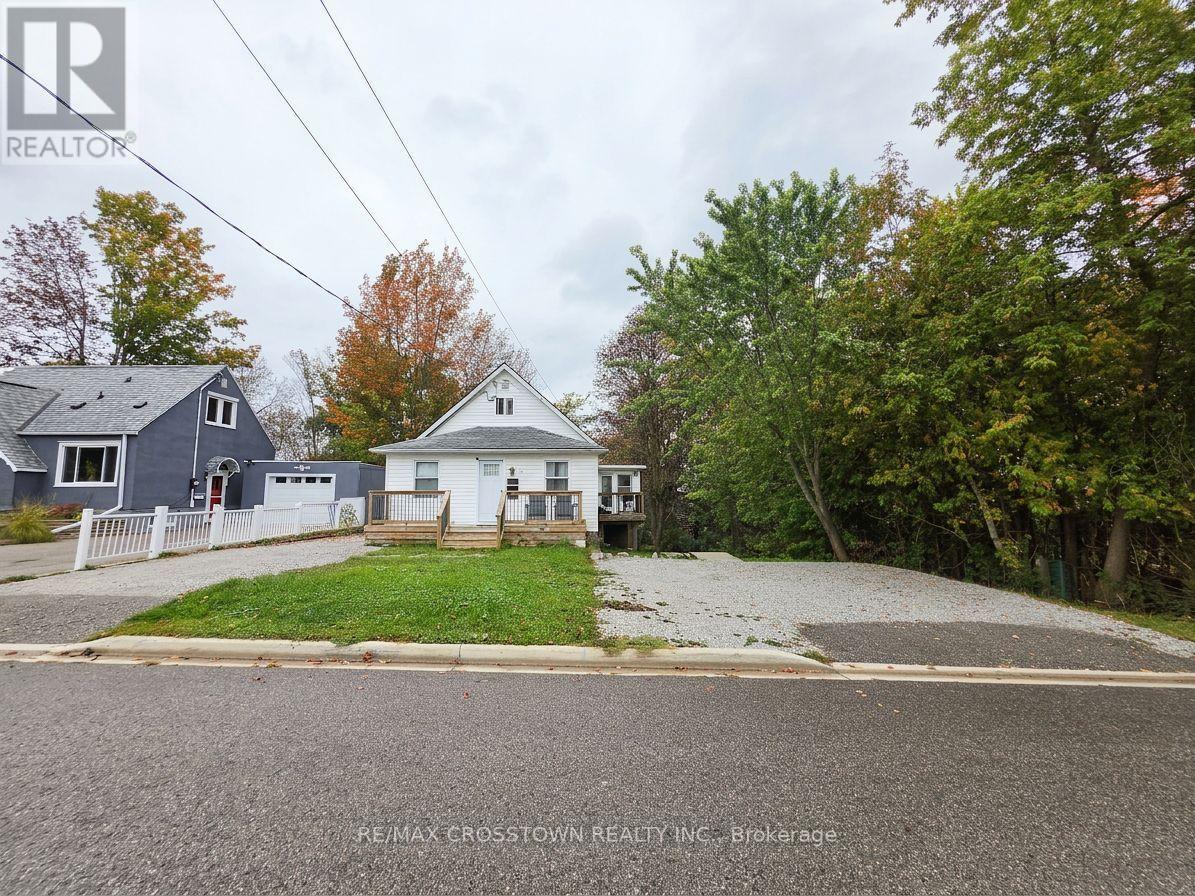 64 BLEEKER STREET, Orillia, Ontario