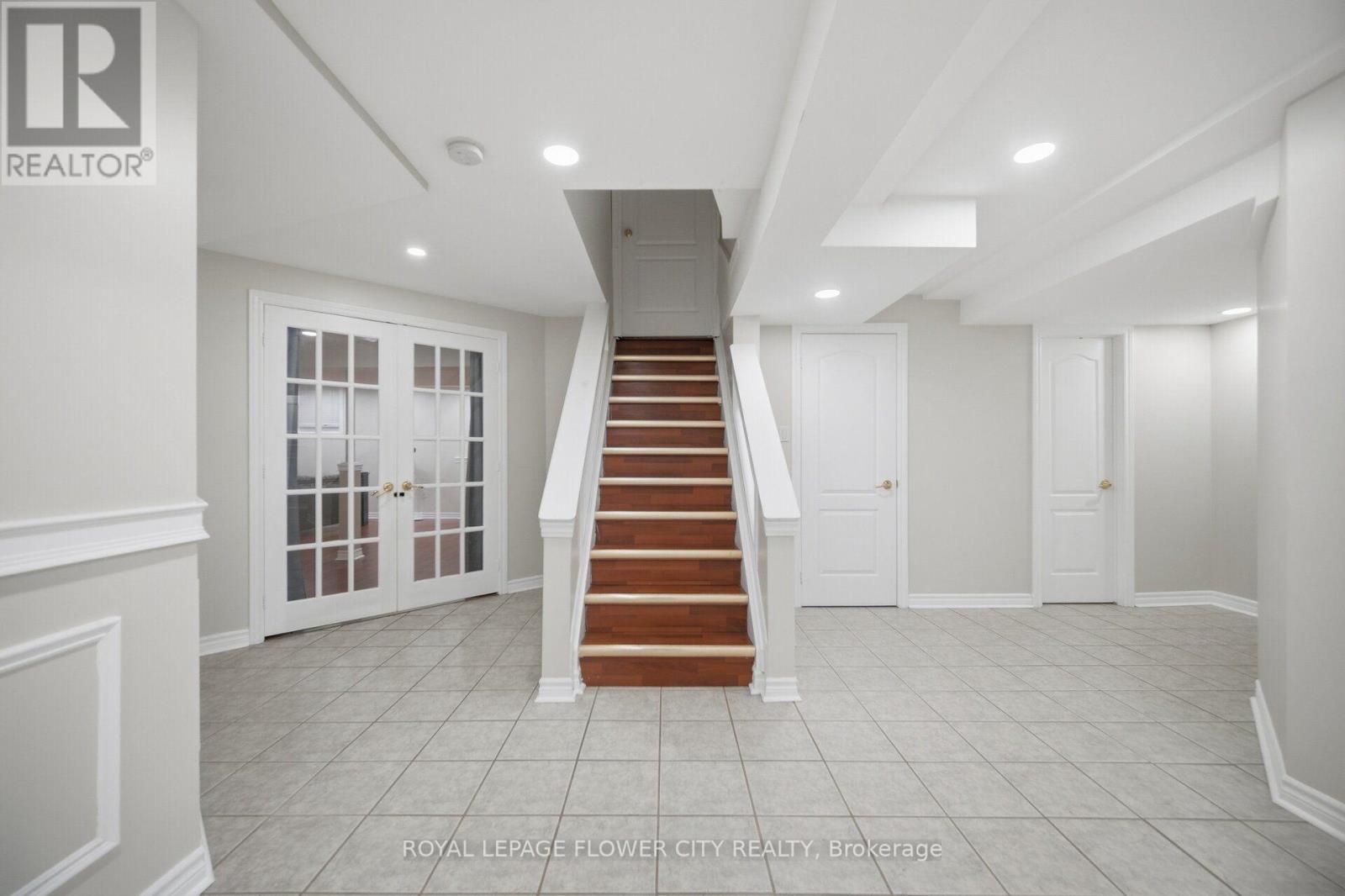 4 Castle Mountain Drive, Brampton, Ontario  L6R 2Y1 - Photo 34 - W13842246