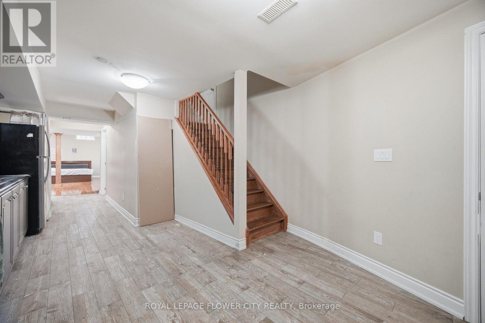 39 Hadfield Circle, Brampton, Ontario  L6R 0N6 - Photo 37 - W13849880
