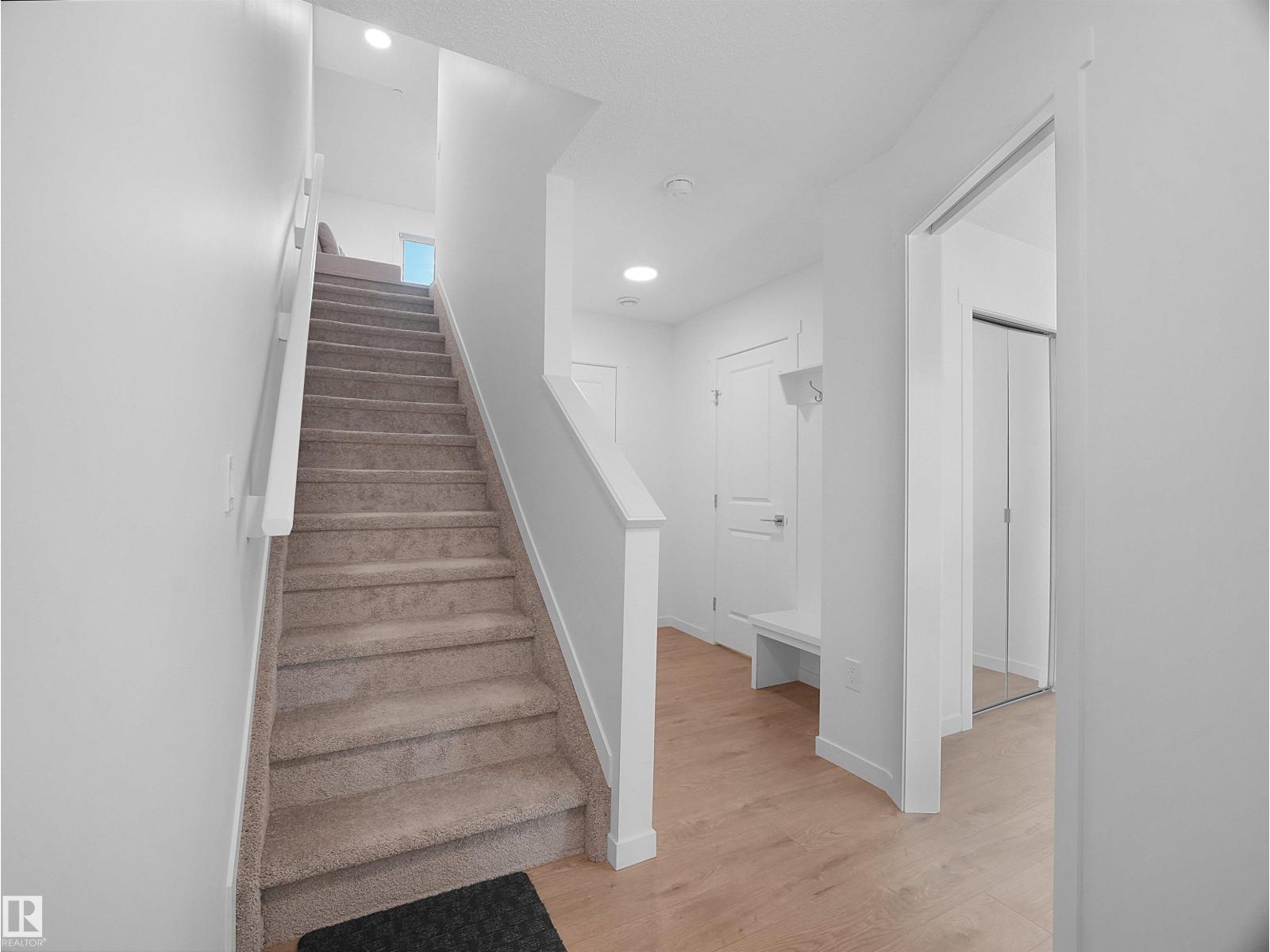 #44 1025 SECORD PROMENADE PM NW