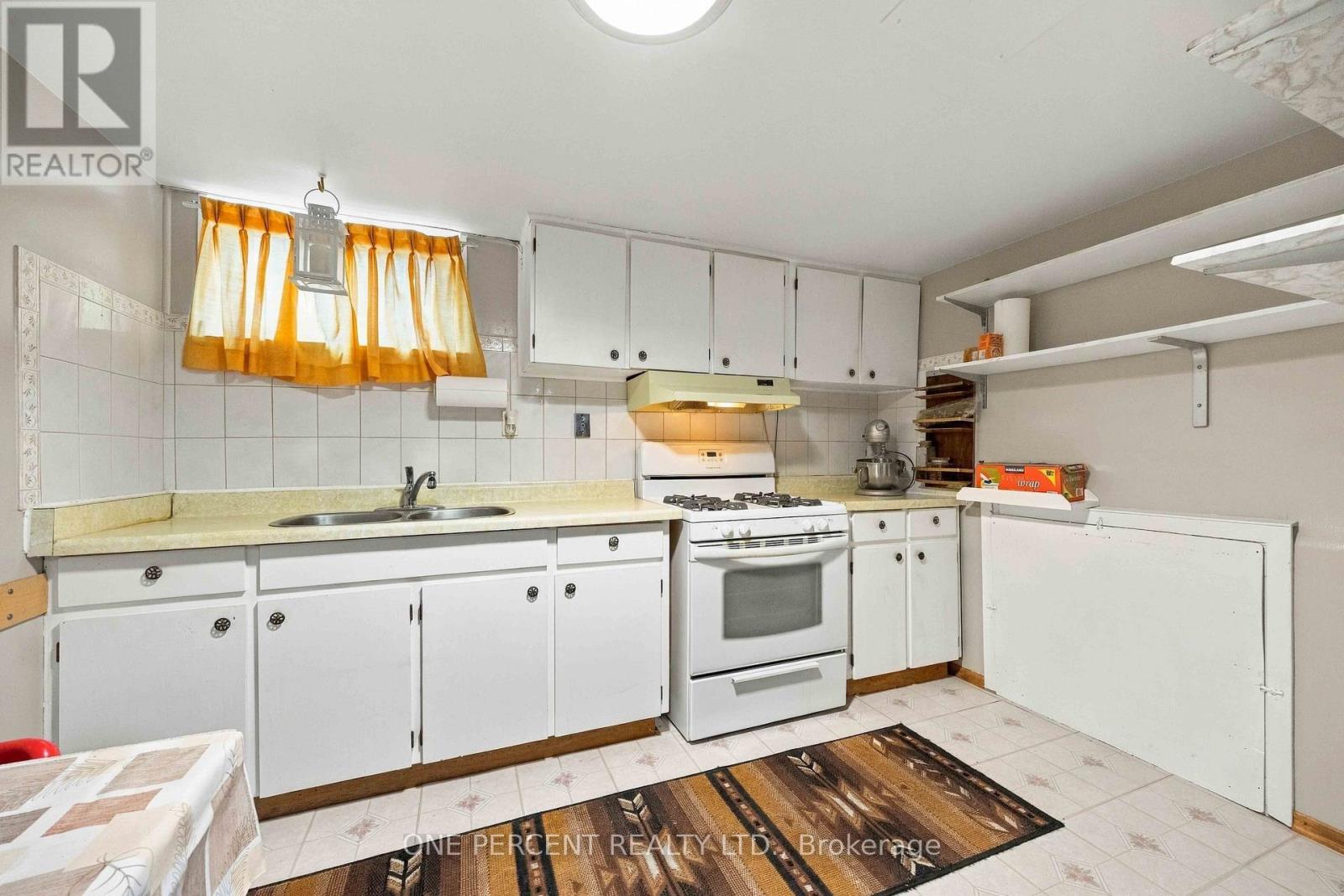 37 Wilmont Drive, Toronto, Ontario  M3N 1N5 - Photo 22 - W13857256