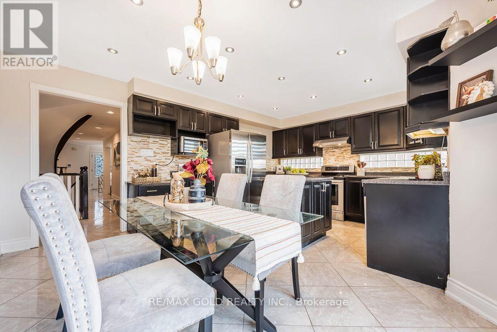 1361 Daniel Creek Road, Mississauga, Ontario  L5V 1V3 - Photo 20 - W13857266