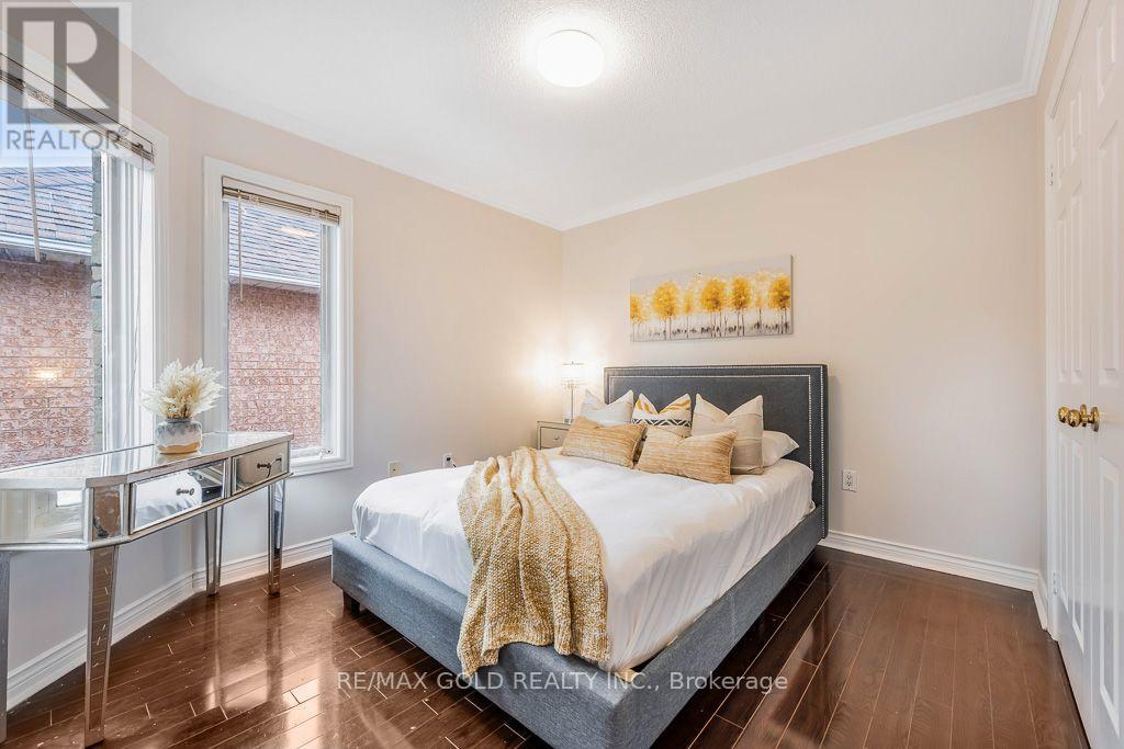 1361 Daniel Creek Road, Mississauga, Ontario  L5V 1V3 - Photo 25 - W13857266