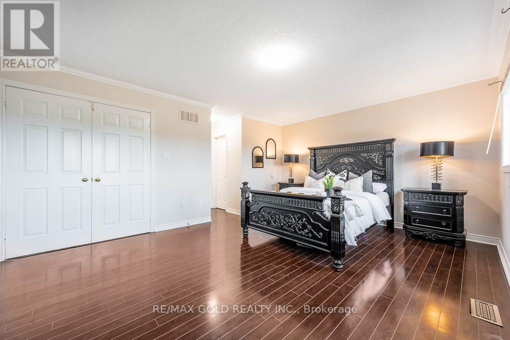 1361 Daniel Creek Road, Mississauga, Ontario  L5V 1V3 - Photo 34 - W13857266