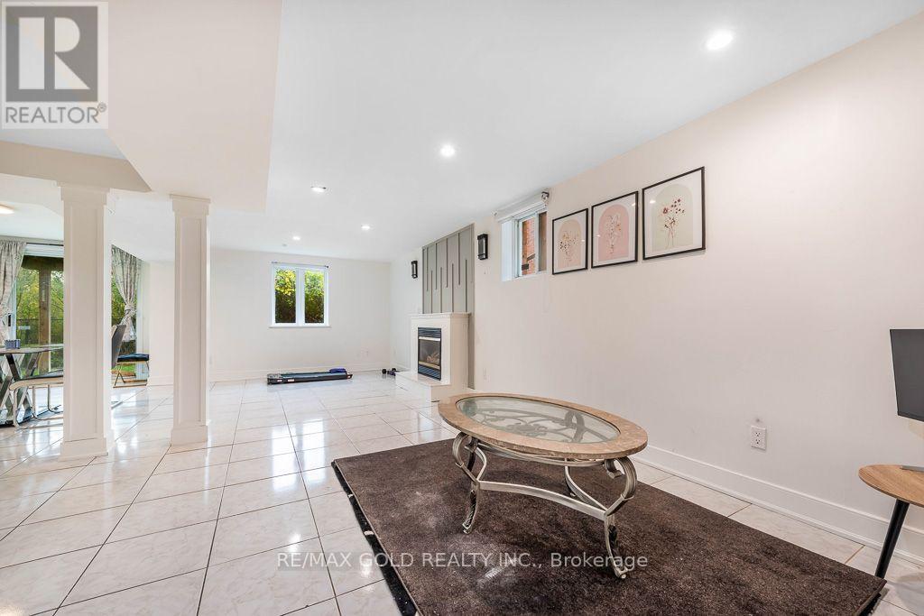 1361 Daniel Creek Road, Mississauga, Ontario  L5V 1V3 - Photo 44 - W13857266