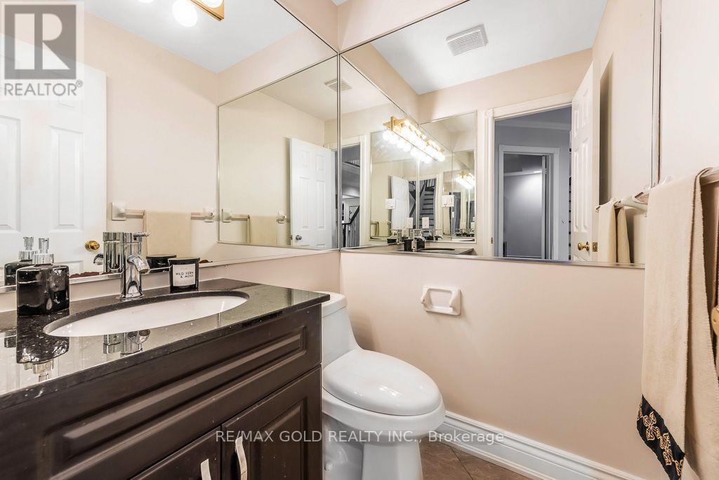 1361 Daniel Creek Road, Mississauga, Ontario  L5V 1V3 - Photo 5 - W13857266