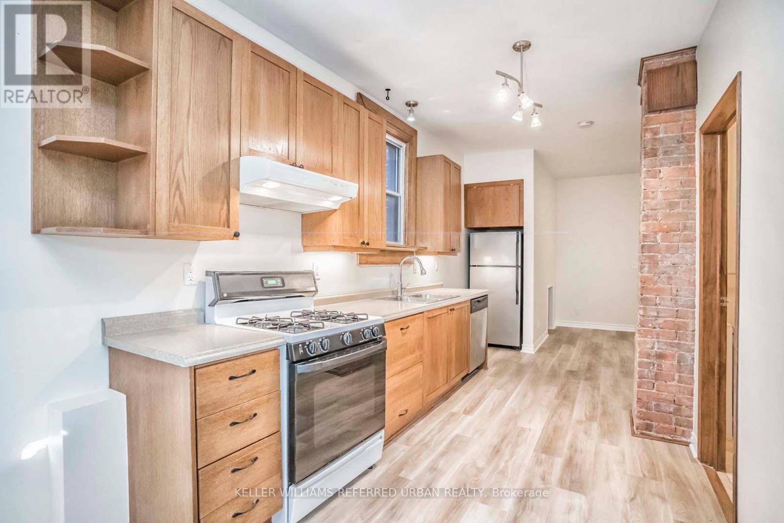 Main - 226 Harvie Avenue, Toronto, Ontario  M6E 4K6 - Photo 15 - W13857302