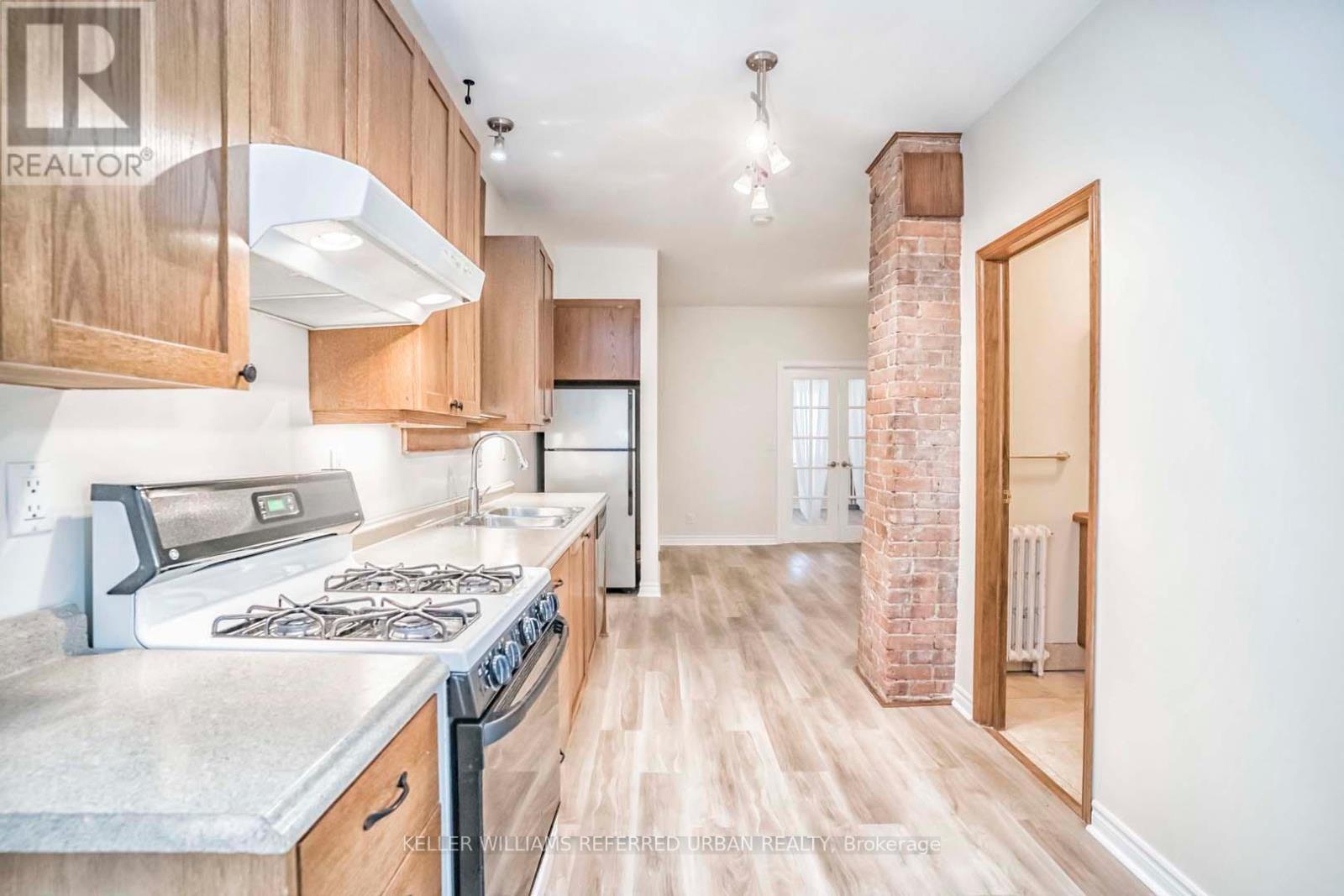 Main - 226 Harvie Avenue, Toronto, Ontario  M6E 4K6 - Photo 16 - W13857302