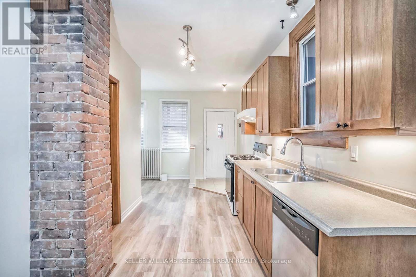 Main - 226 Harvie Avenue, Toronto, Ontario  M6E 4K6 - Photo 18 - W13857302