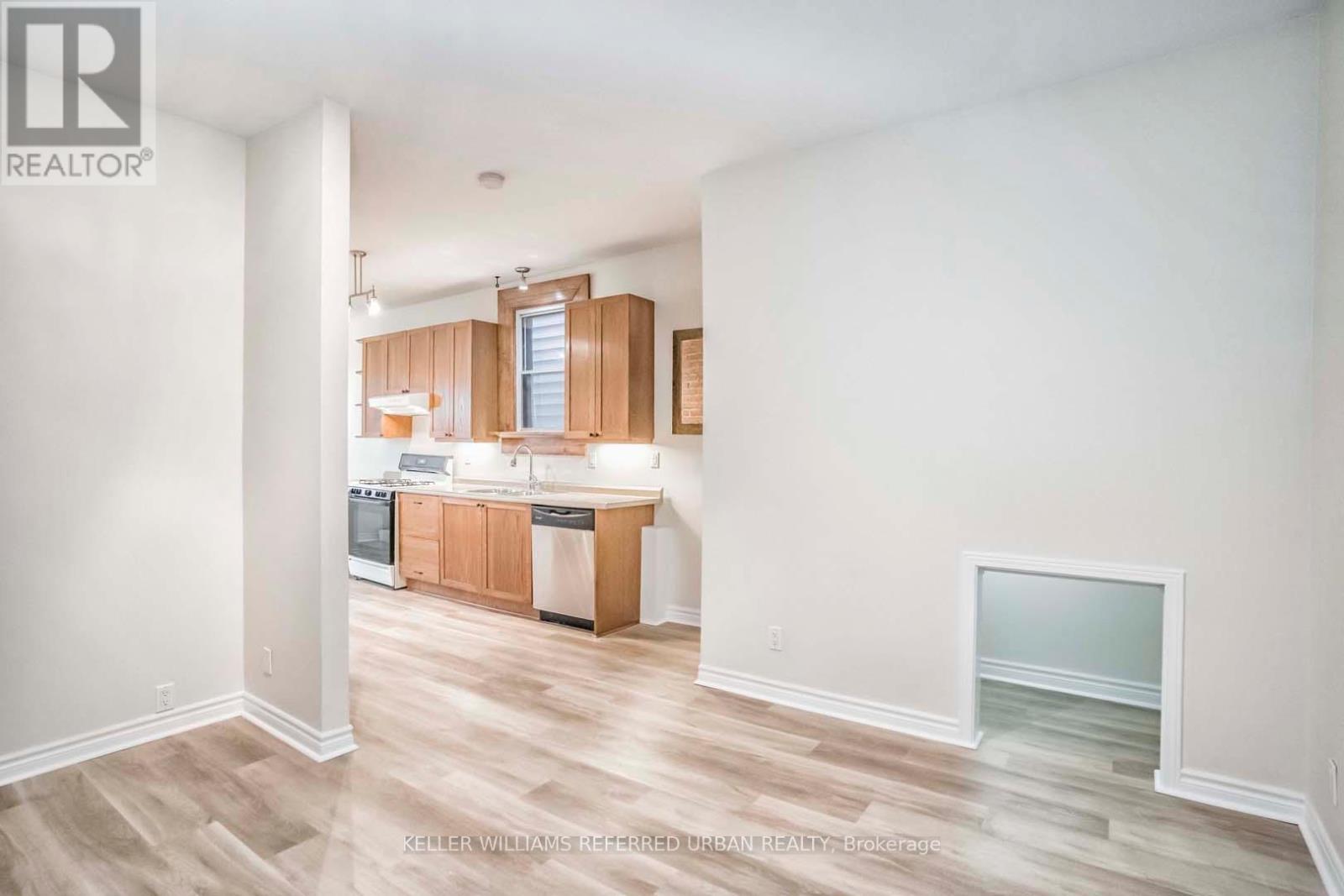 Main - 226 Harvie Avenue, Toronto, Ontario  M6E 4K6 - Photo 24 - W13857302