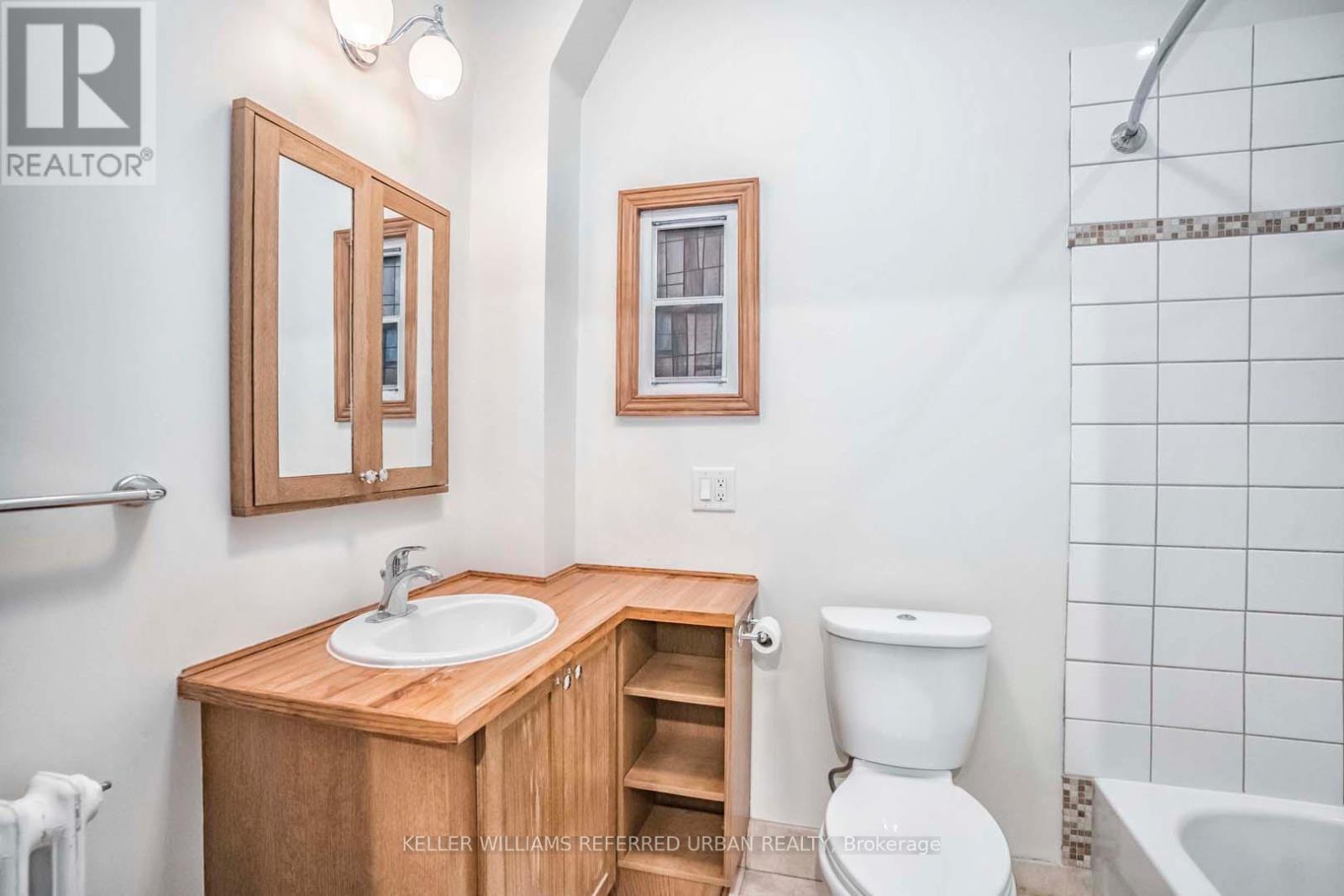 Main - 226 Harvie Avenue, Toronto, Ontario  M6E 4K6 - Photo 29 - W13857302