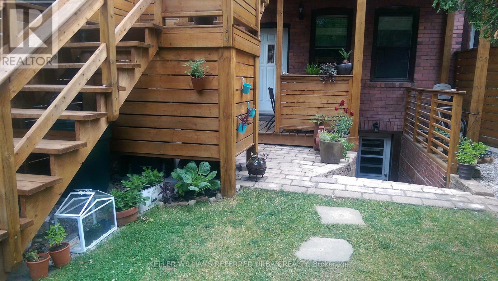 Main - 226 Harvie Avenue, Toronto, Ontario  M6E 4K6 - Photo 3 - W13857302