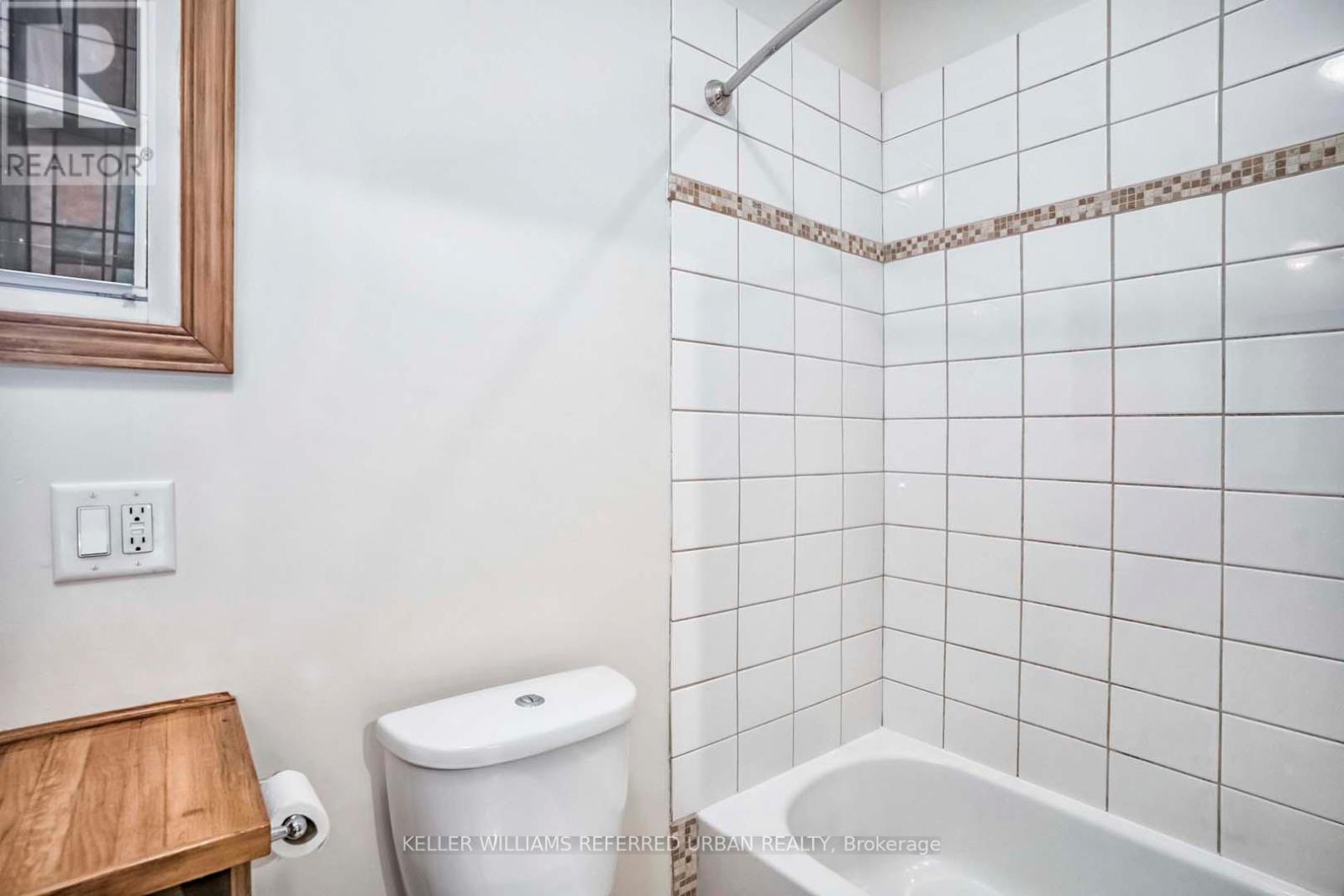Main - 226 Harvie Avenue, Toronto, Ontario  M6E 4K6 - Photo 30 - W13857302
