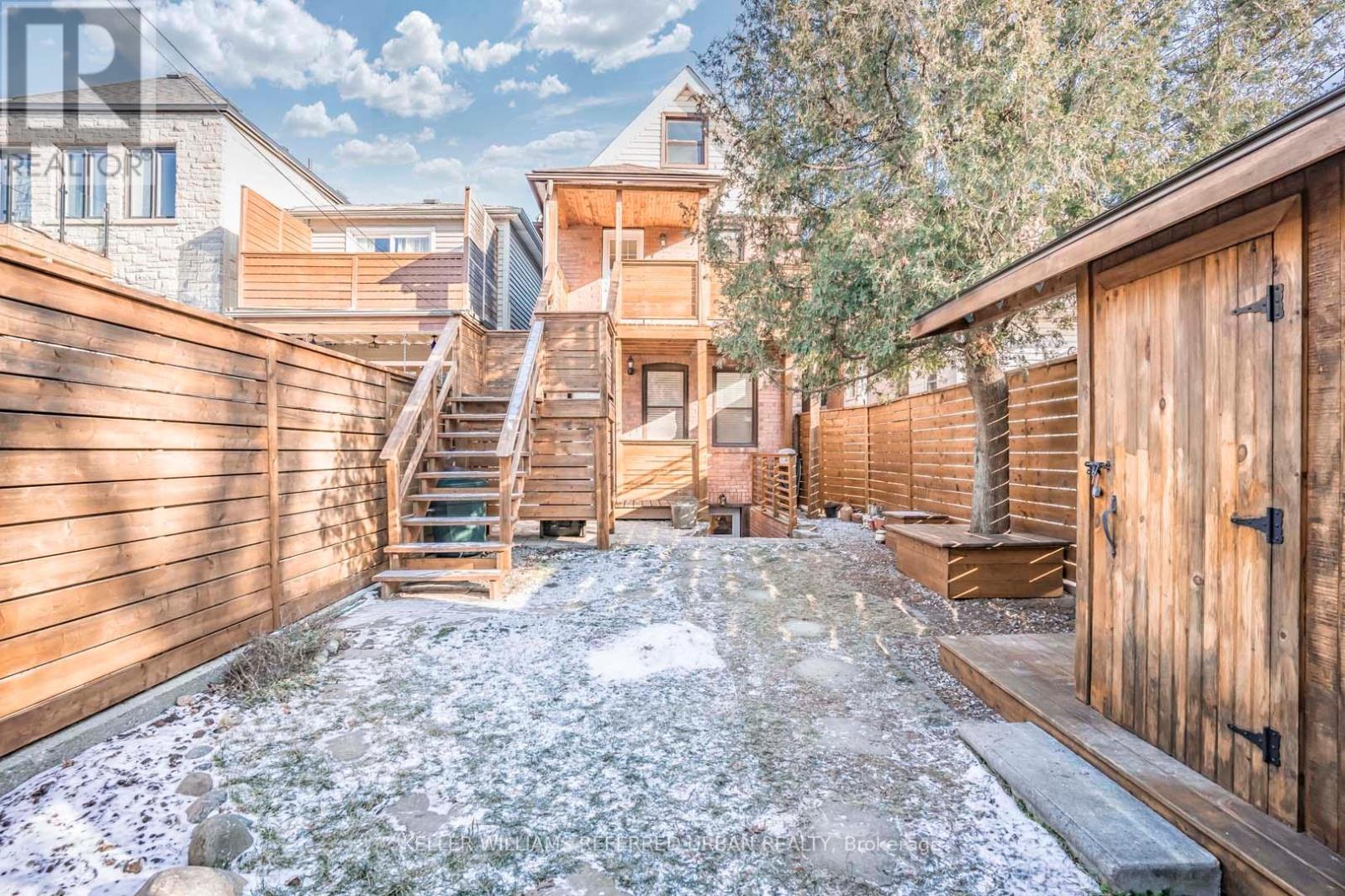 Main - 226 Harvie Avenue, Toronto, Ontario  M6E 4K6 - Photo 8 - W13857302