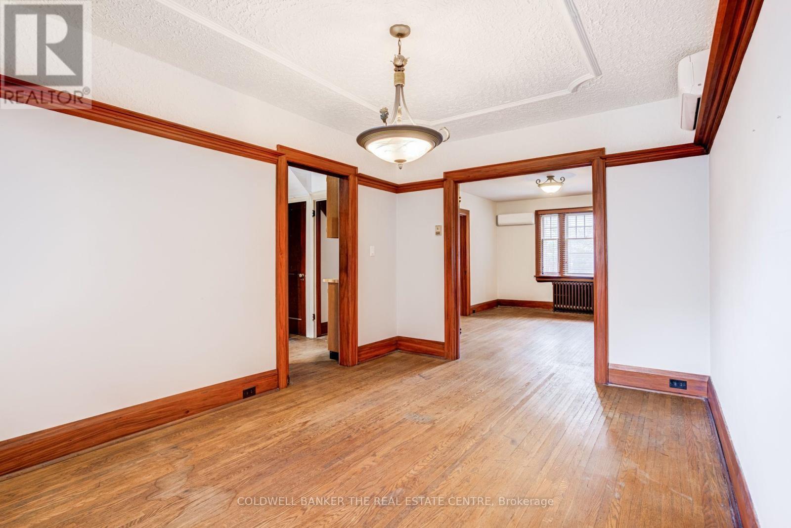 134 Harvie Avenue, Toronto, Ontario  M6E 4K3 - Photo 12 - W13857312