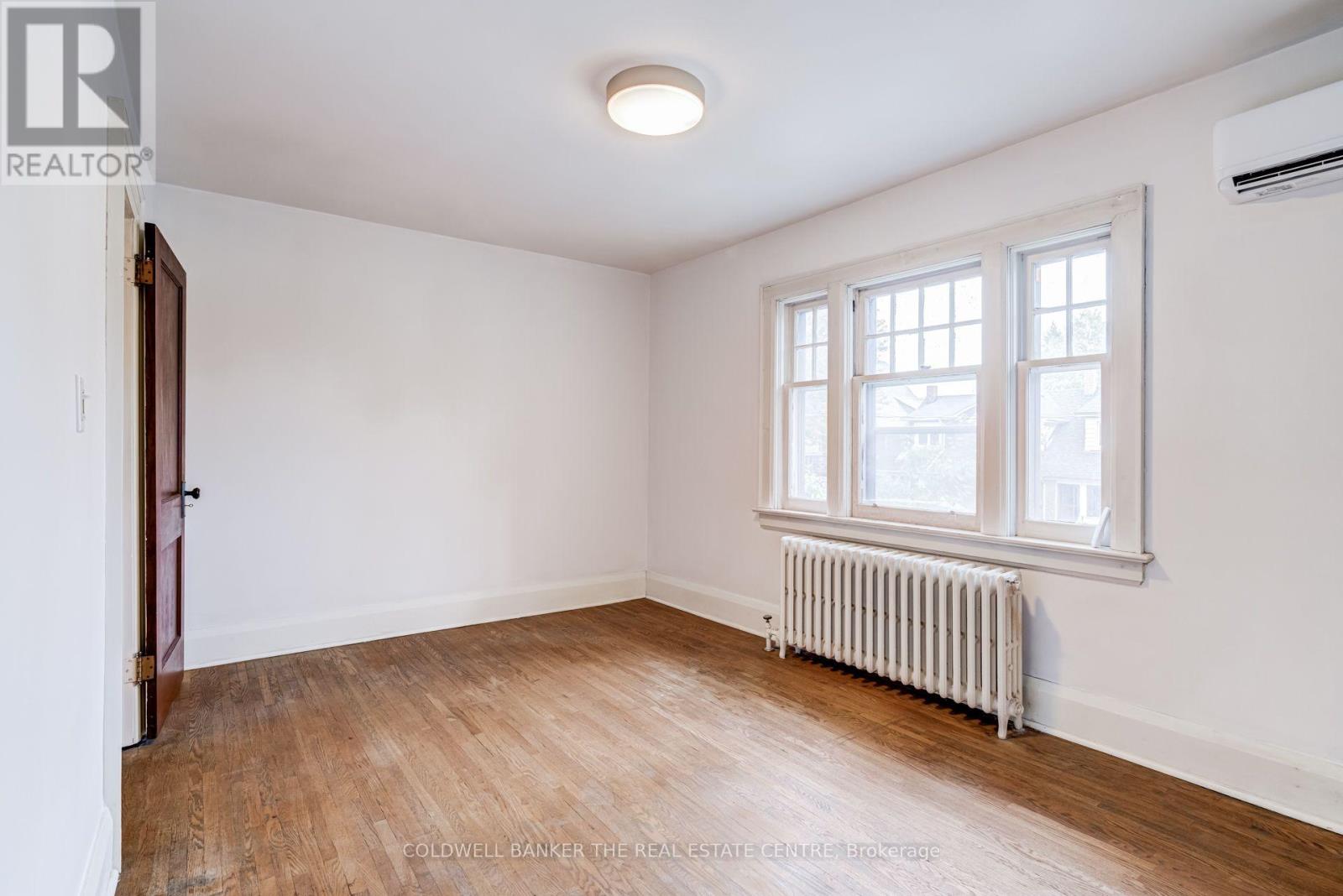 134 Harvie Avenue, Toronto, Ontario  M6E 4K3 - Photo 20 - W13857312