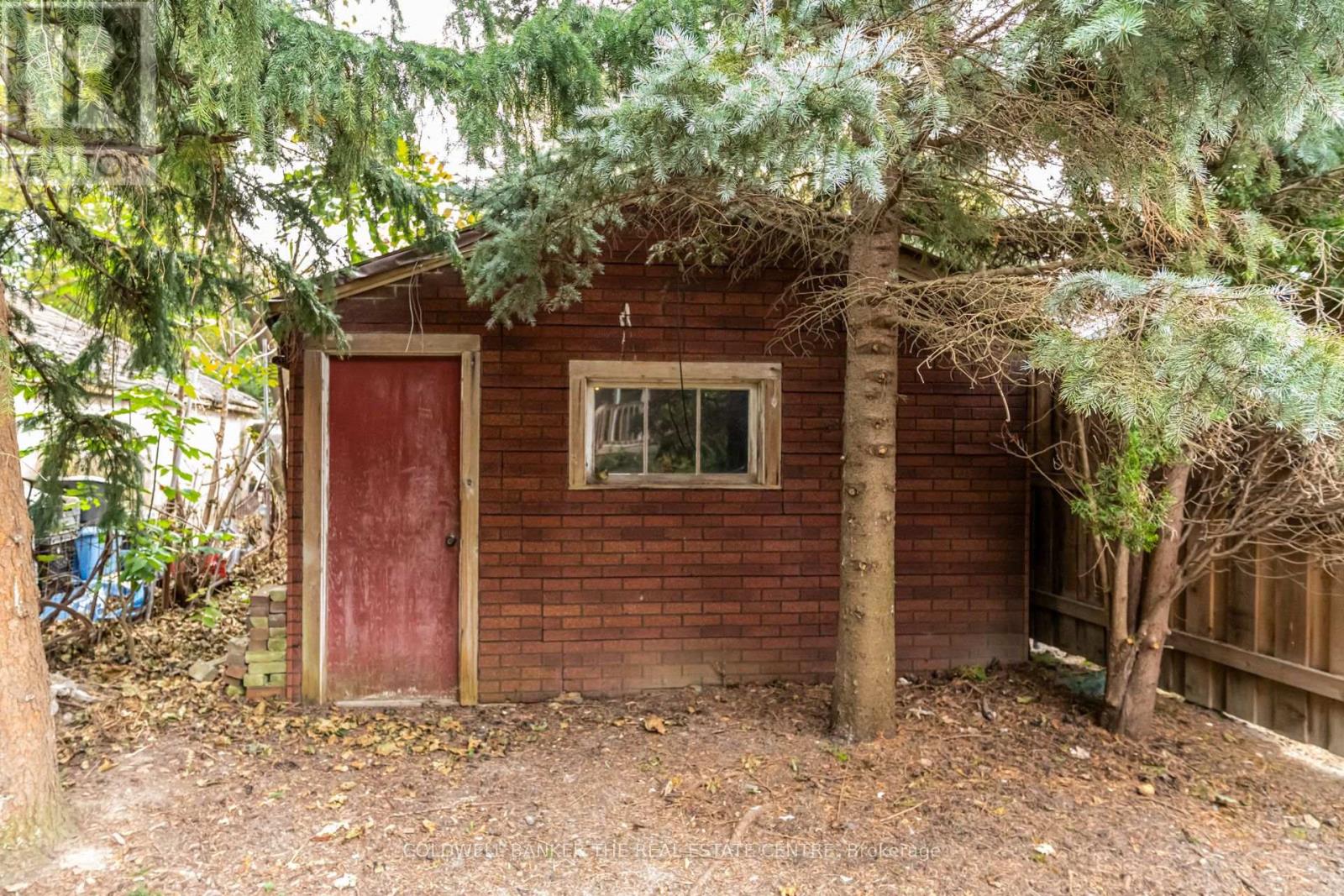 134 Harvie Avenue, Toronto, Ontario  M6E 4K3 - Photo 27 - W13857312