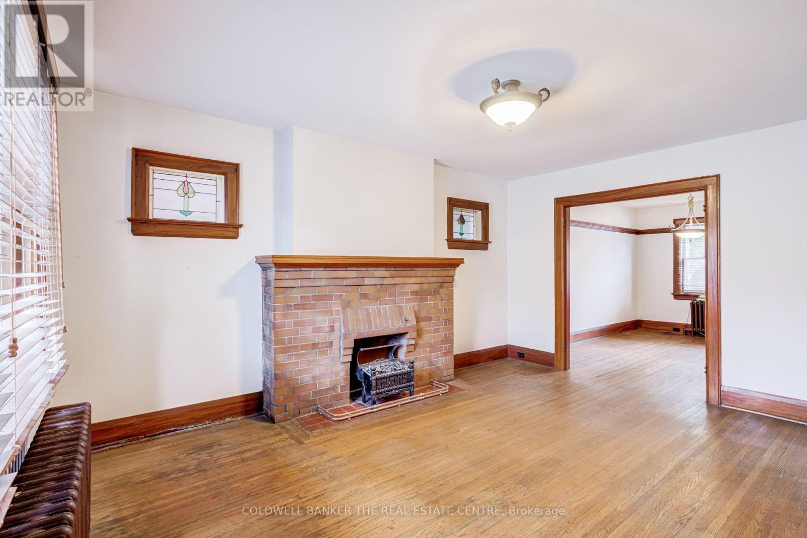 134 Harvie Avenue, Toronto, Ontario  M6E 4K3 - Photo 9 - W13857312