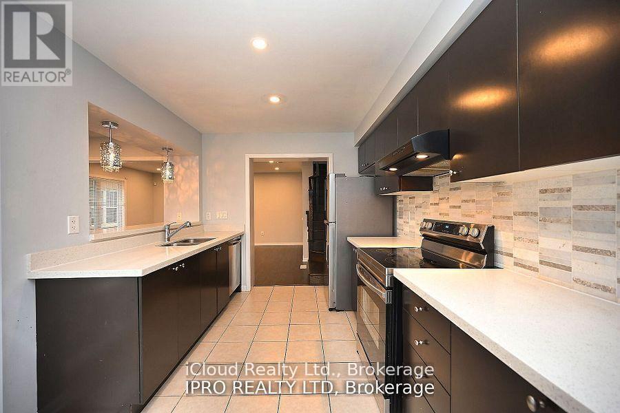 227 Slingsby Landing, Milton, Ontario  L9T 7B6 - Photo 9 - W13857328