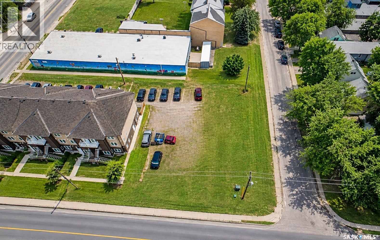 1176 Wascana Street, Regina, Saskatchewan  S4T 4J2 - Photo 1 - SK050269
