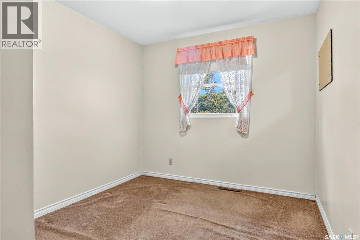 617 Aberdeen Crescent, Regina, Saskatchewan  S4T 6A9 - Photo 13 - SK050227