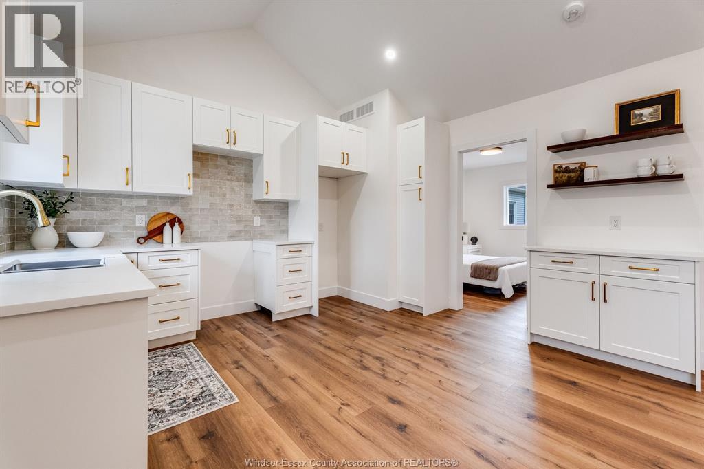 5 Howard Street, Leamington, Ontario  N8H 1G4 - Photo 4 - 26024225